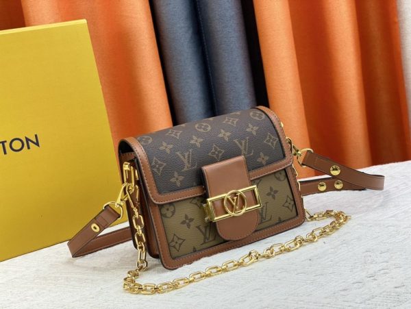 Luxury LV Handbag M44580