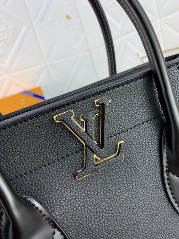 Luxury LV Handbag M54843