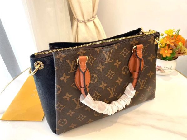 Luxury LV Handbag M46786.1