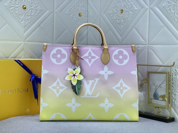 Luxury LV Handbag M57640