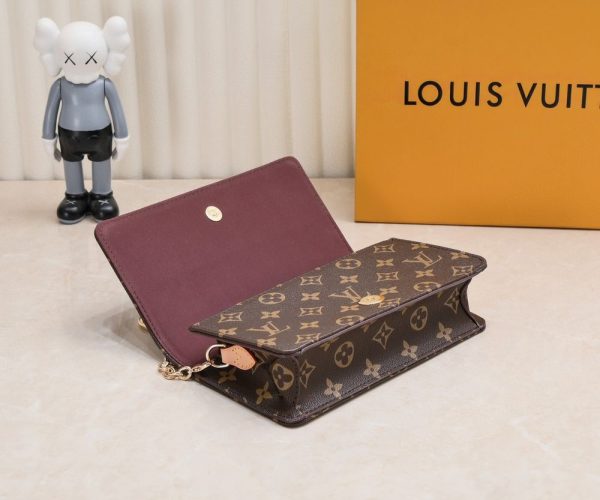 Luxury LV Handbag M82509