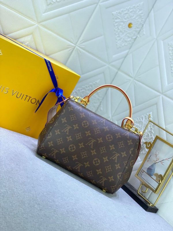 Luxury LV Handbag M46055