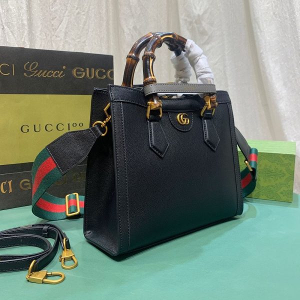 Luxury Gucci Handbag 702721