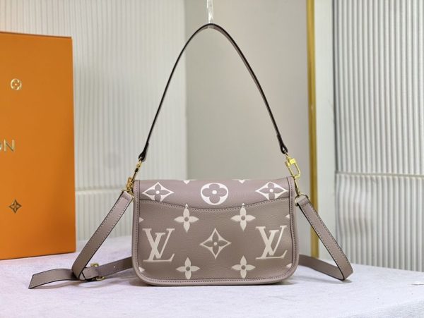 Luxury LV Handbag M46583