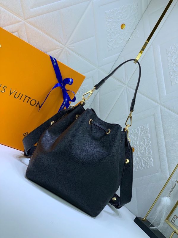 Luxury LV Handbag M57687