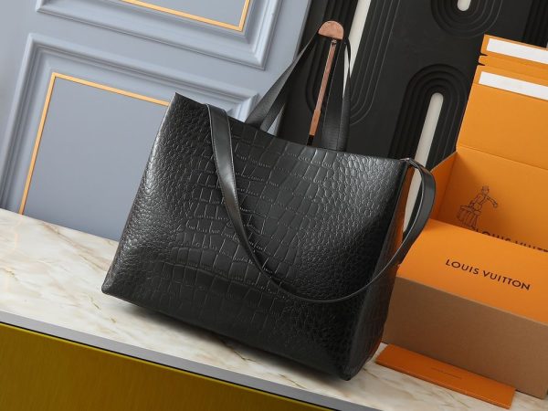 Luxury LV Handbag M24457