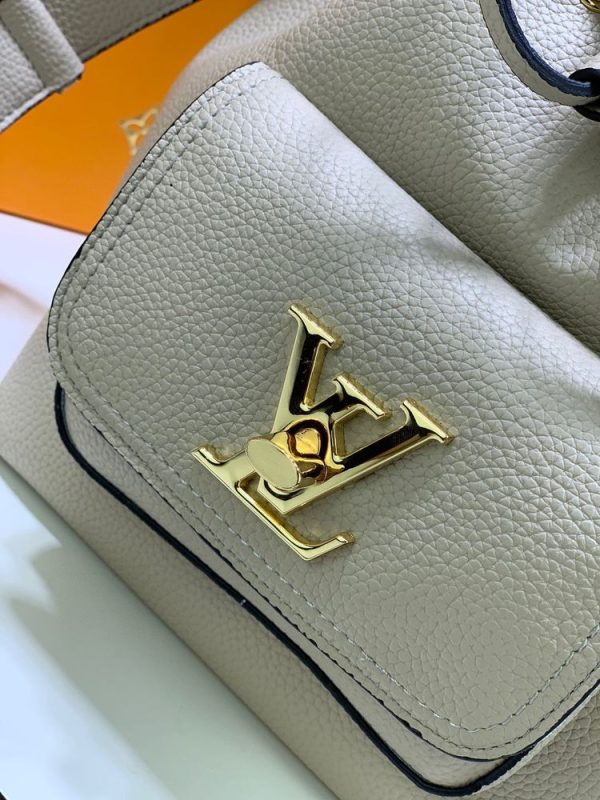 Luxury LV Handbag M57687