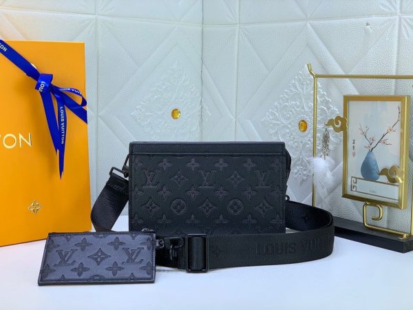 Luxury LV Handbag M81124