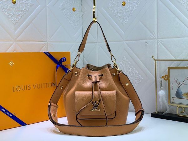 Luxury LV Handbag M57687