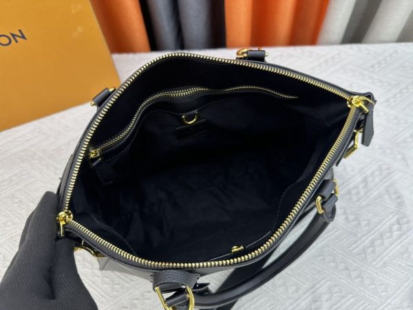 Luxury LV Handbag M22914