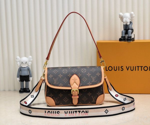 Luxury LV Handbag M46049