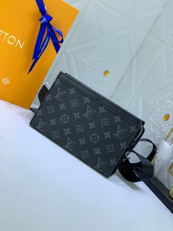 Luxury LV Handbag M81124