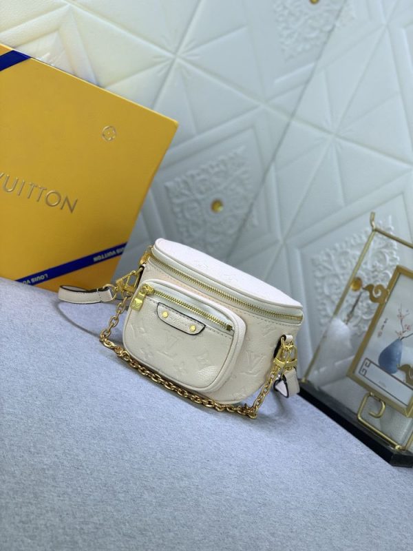 Luxury LV Handbag M46917