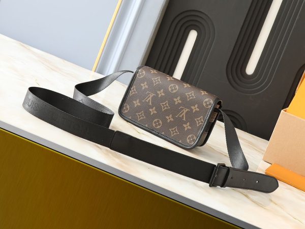 Luxury LV Handbag M12599