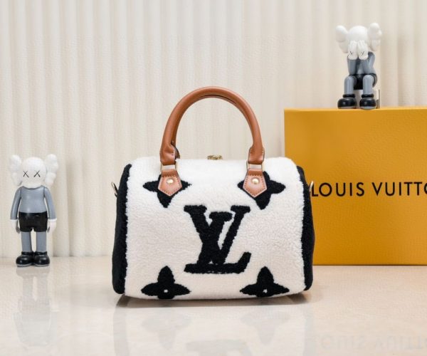 Luxury LV Handbag M40394