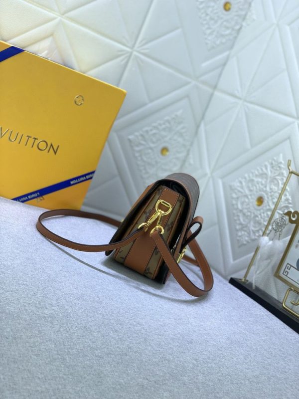 Luxury LV Handbag M44681