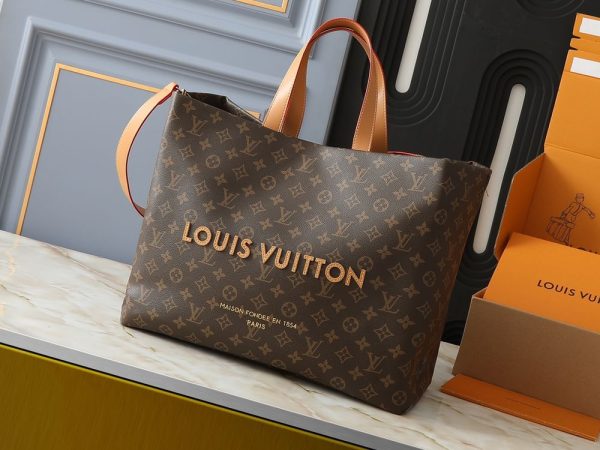 Luxury LV Handbag M24457