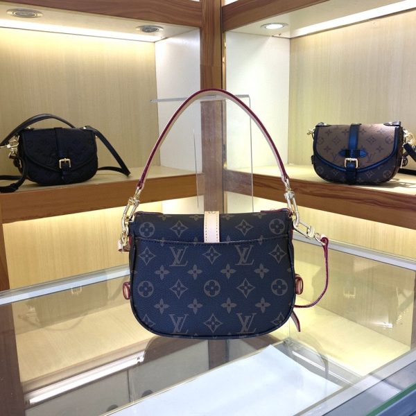 Luxury LV Handbag M46740