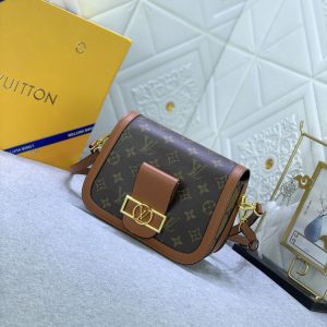 Luxury LV Handbag M44681