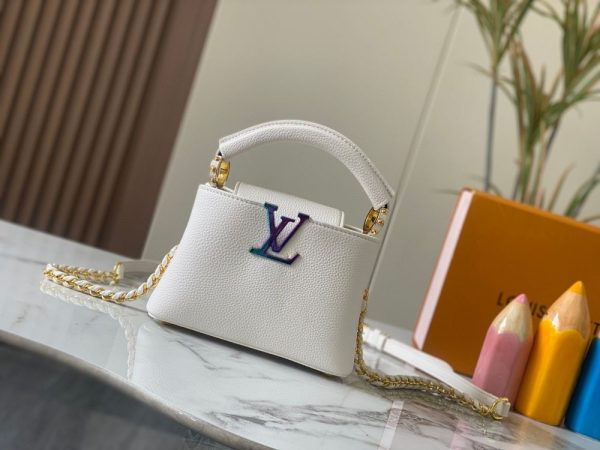 Luxury LV Handbag M22606