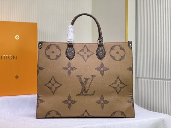 Luxury LV Handbag M44571