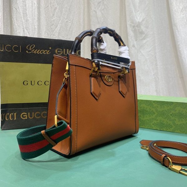 Luxury Gucci Handbag 702721