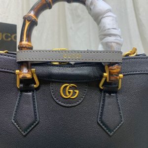 Luxury Gucci Handbag 702721