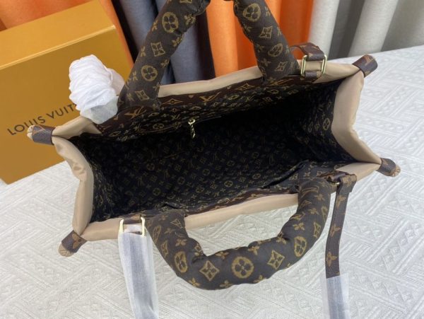 Luxury LV Handbag M21069