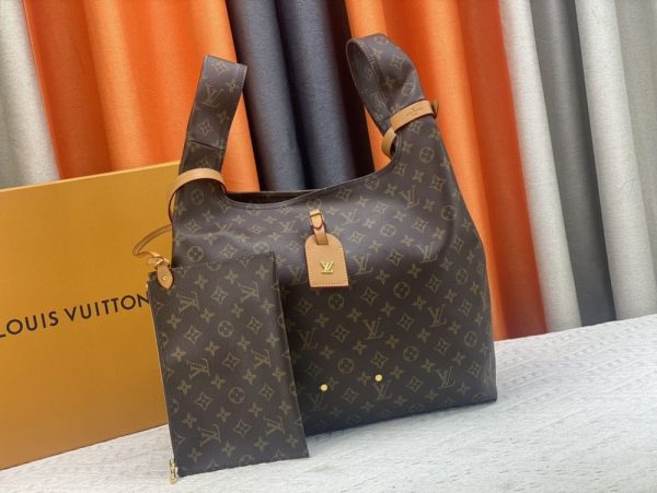 Luxury LV Handbag M24409