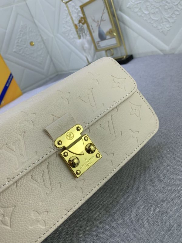 Luxury LV Handbag M82637