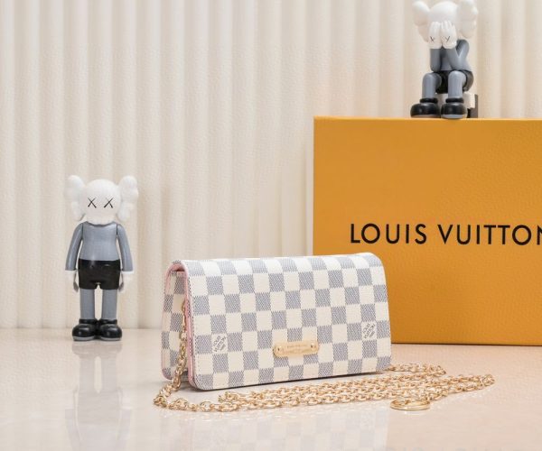 Luxury LV Handbag M82509