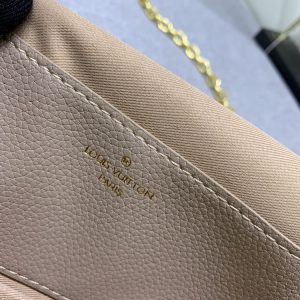 Luxury LV Handbag M82637