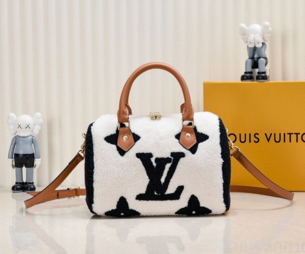 Luxury LV Handbag M40394