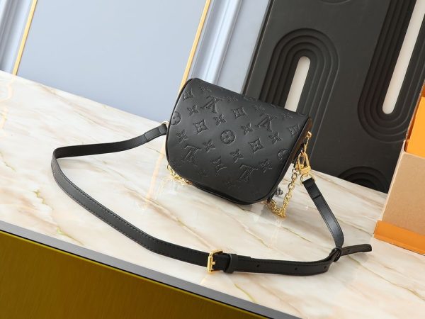 Luxury LV Handbag M46917-M82335