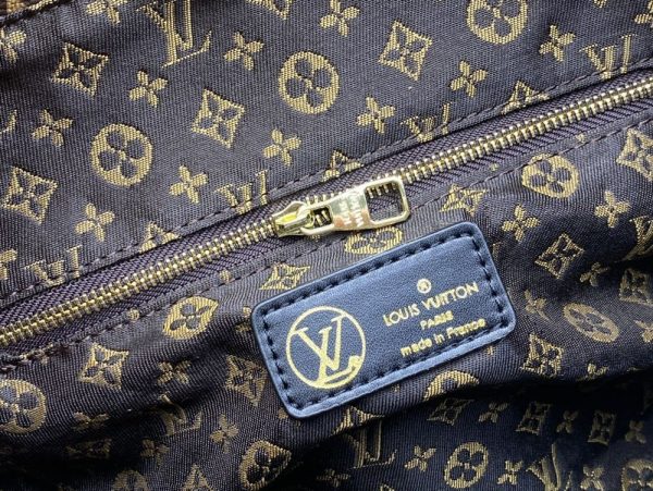 Luxury LV Handbag M21069