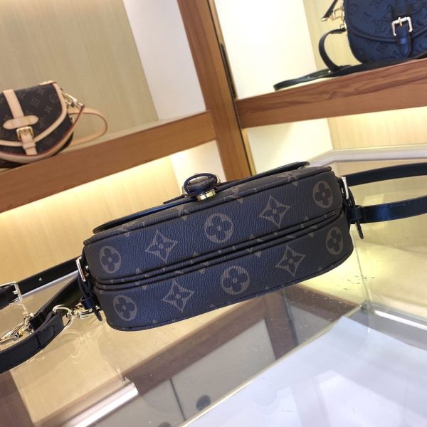 Luxury LV Handbag M46740