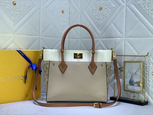 Luxury LV Handbag M53826