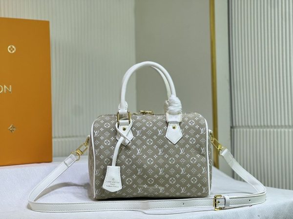 Luxury LV Handbag M59607