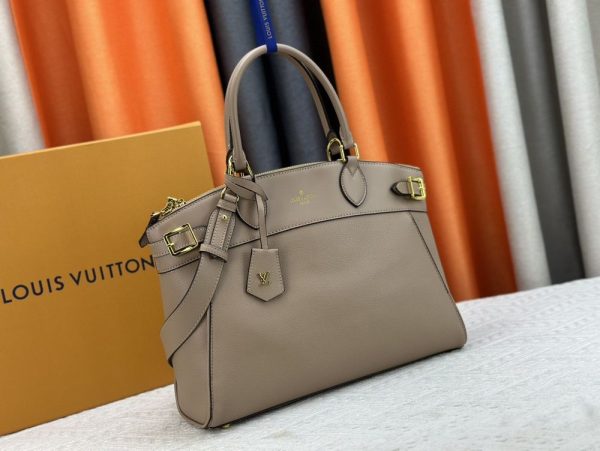 Luxury LV Handbag M22914