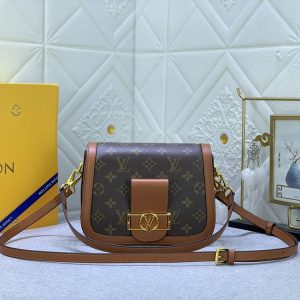 Luxury LV Handbag M44681