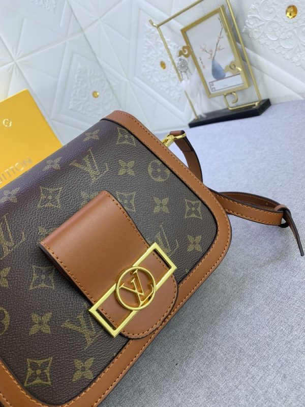 Luxury LV Handbag M44681